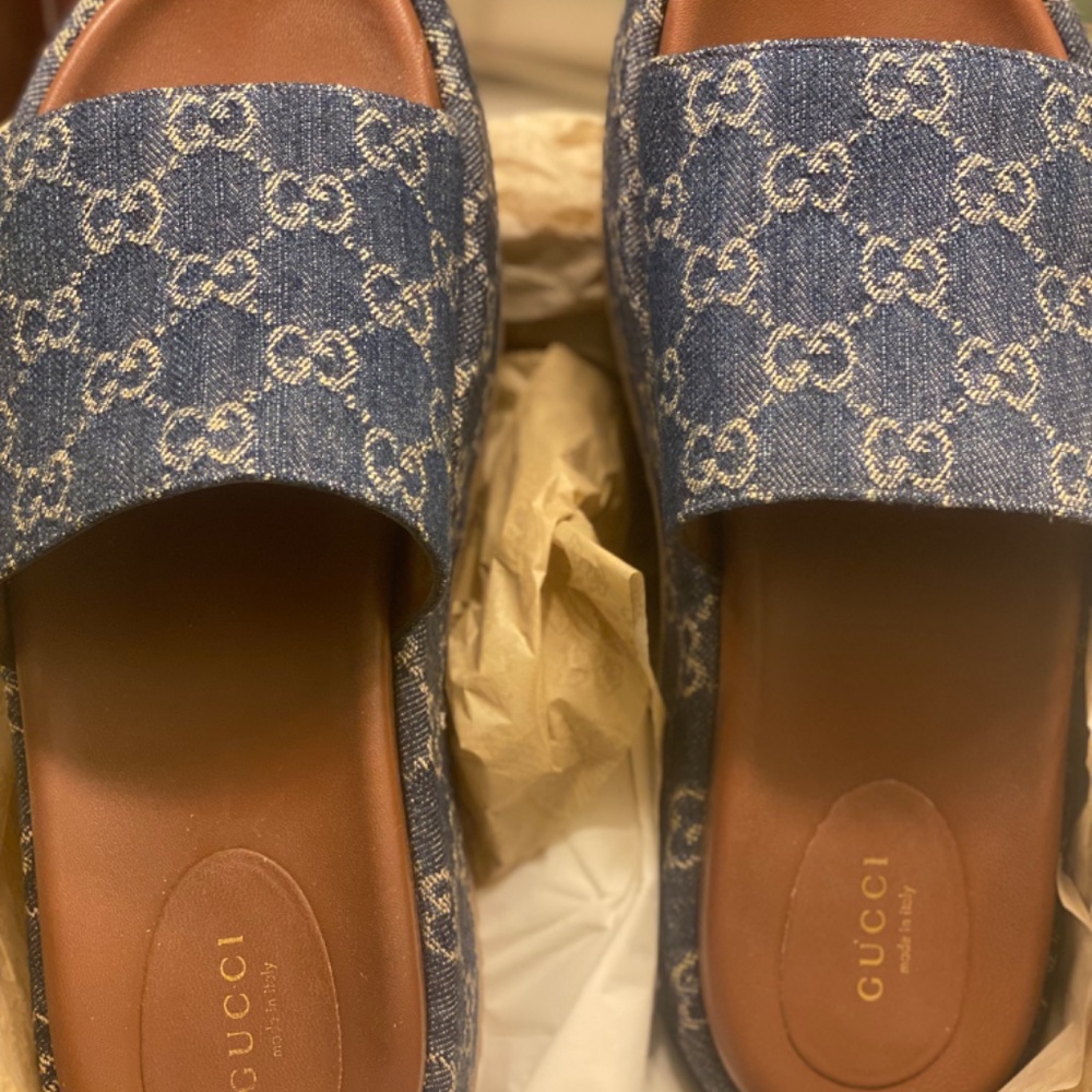 Gucci Purse and Sandal Set (Authentic) - Picture 8 of 13